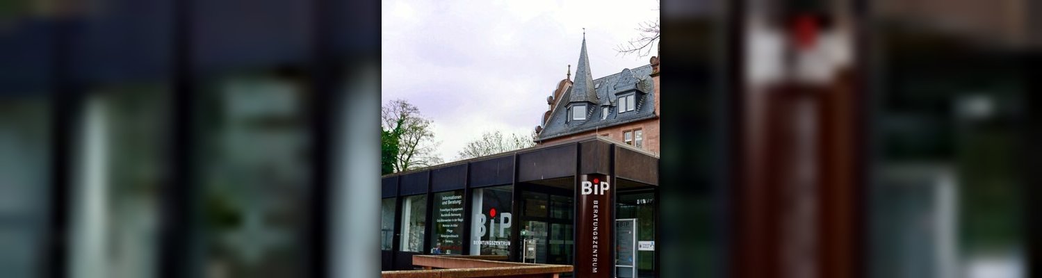 Am Grün 16, Marburg, Gebäudeansicht vor Eck
